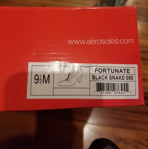 Aerosoles snakeskin shimmer zip booties. - Picture 8 of 8